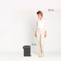 Brabantia Newicon Pedaalemmer 12 L Mat Zwart 8 Brabantia Newicon Pedaalemmer 12 L Mat Zwart -Philips Shop 101 3741 3 1