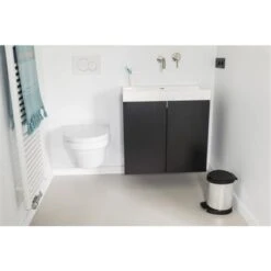 Curver Decobin Pedaalemmer Ovaal 20L Zilver 10 Curver Decobin Pedaalemmer Ovaal 20L Zilver -Philips Shop 101 5376 4 1