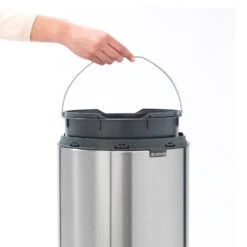 Brabantia Touch Bin Afvalemmer 30 L Mat Staal -Philips Shop 102 5462 4 1